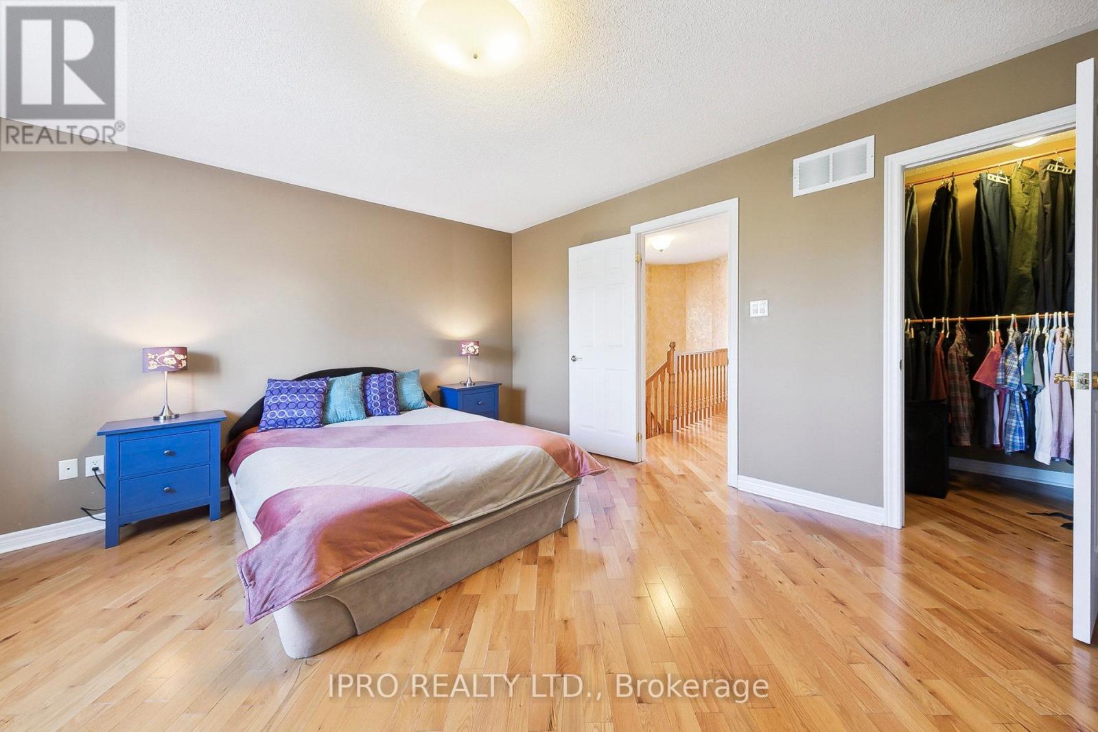 6829 Golden Hills Way, Mississauga, Ontario  L5W 1P3 - Photo 21 - W11993242