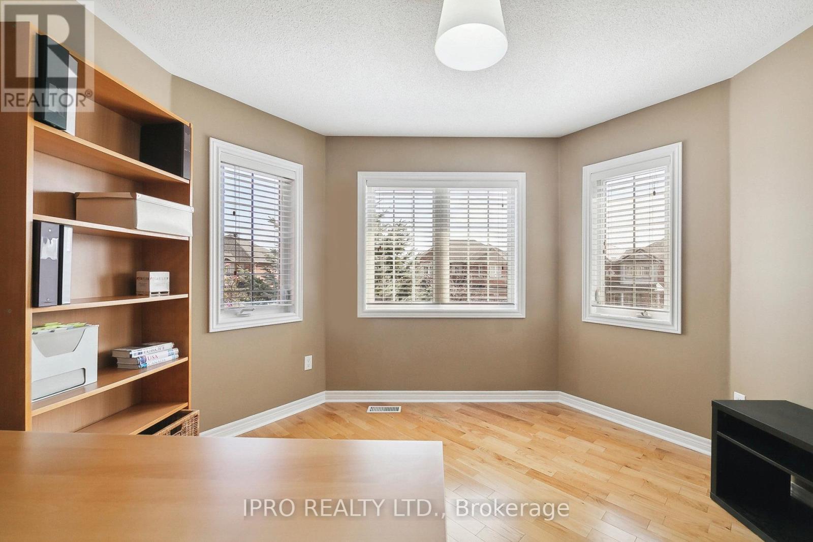 6829 Golden Hills Way, Mississauga, Ontario  L5W 1P3 - Photo 26 - W11993242