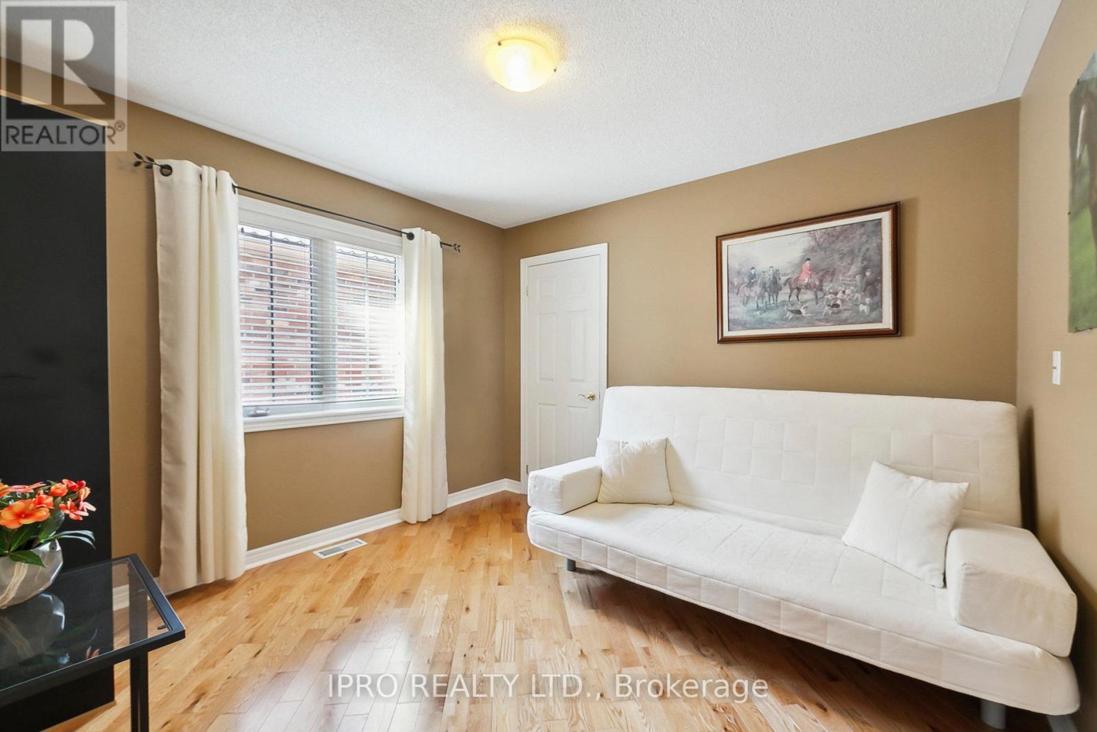 6829 Golden Hills Way, Mississauga, Ontario  L5W 1P3 - Photo 27 - W11993242