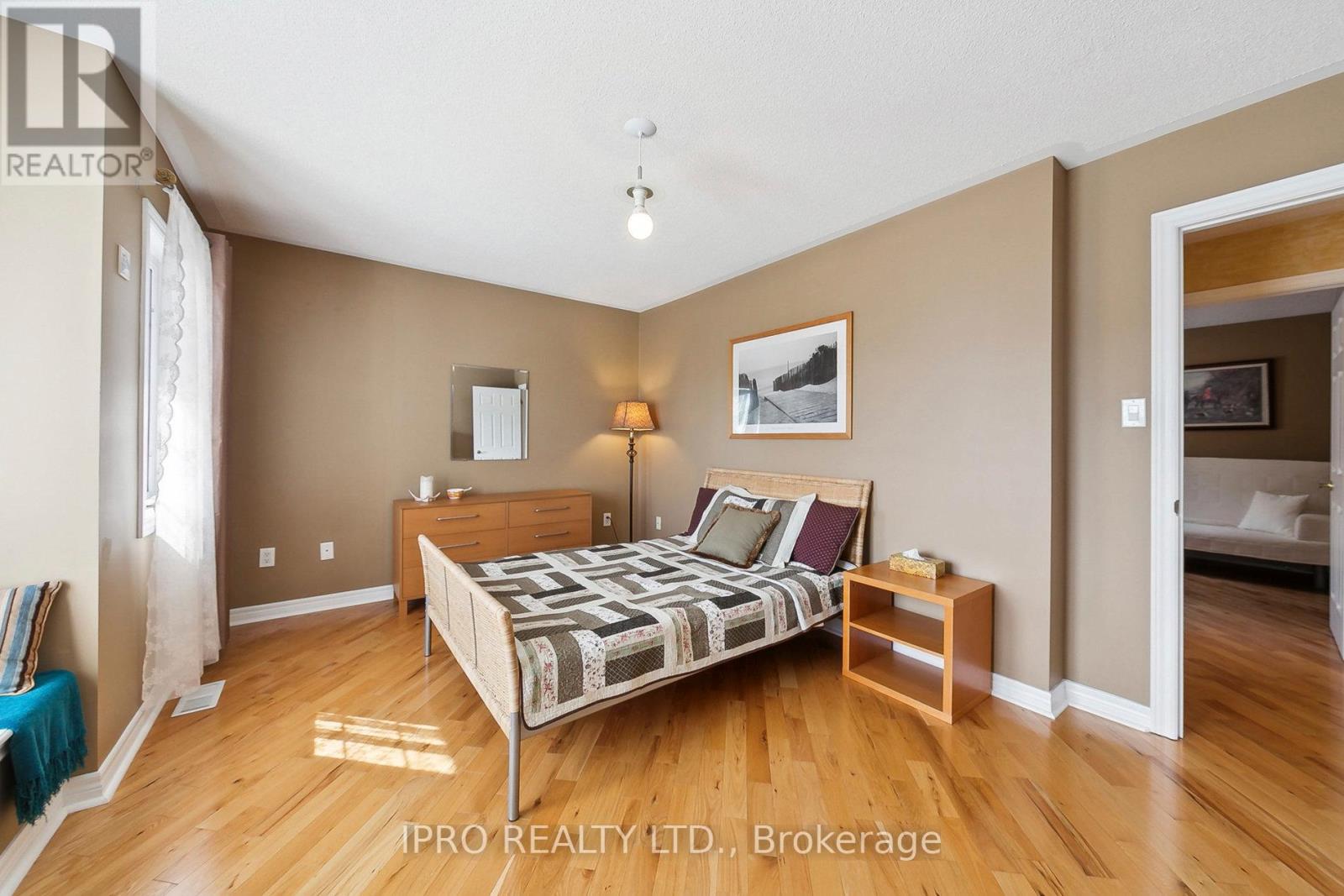 6829 Golden Hills Way, Mississauga, Ontario  L5W 1P3 - Photo 32 - W11993242