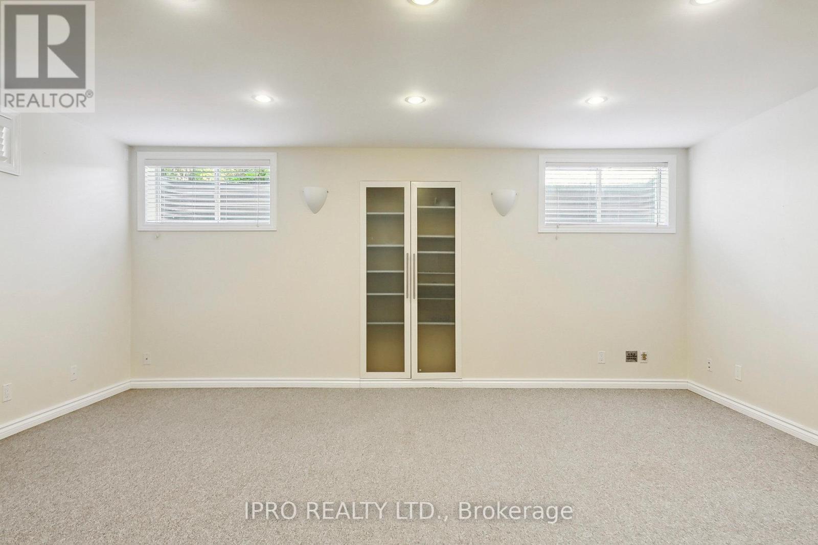 6829 Golden Hills Way, Mississauga, Ontario  L5W 1P3 - Photo 34 - W11993242