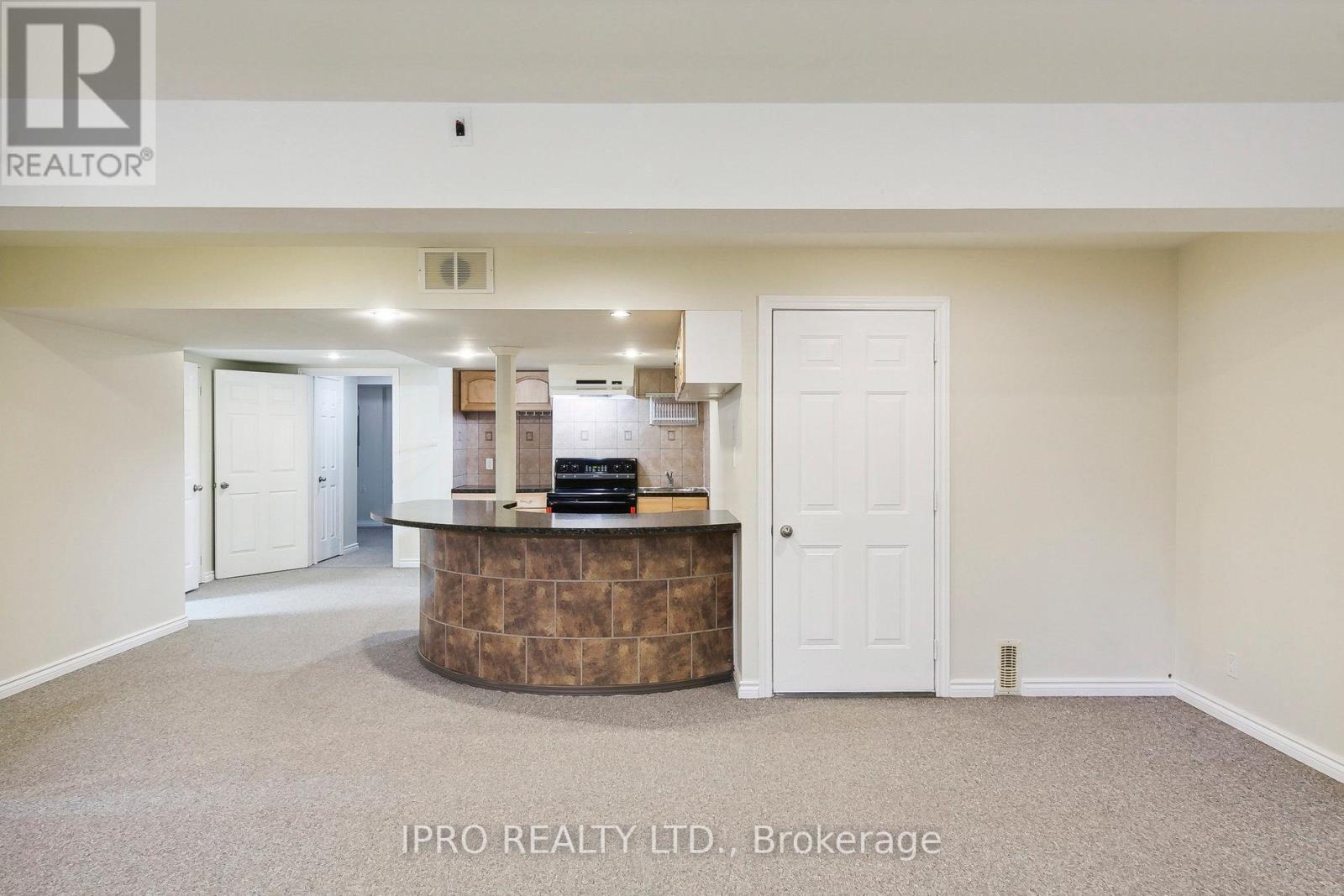 6829 Golden Hills Way, Mississauga, Ontario  L5W 1P3 - Photo 36 - W11993242