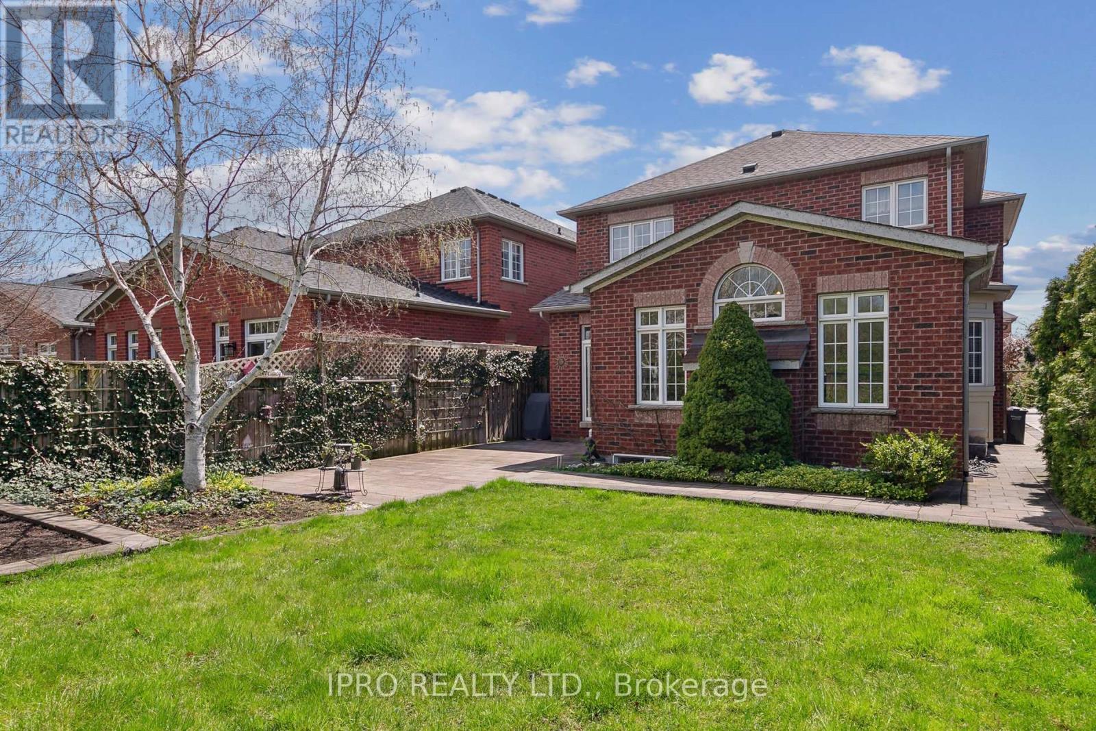 6829 Golden Hills Way, Mississauga, Ontario  L5W 1P3 - Photo 47 - W11993242