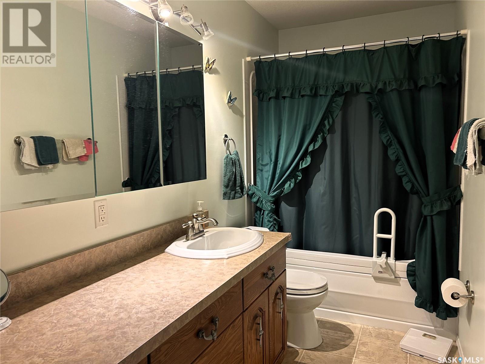 916 103rd Avenue, Tisdale, Saskatchewan  S0E 1T0 - Photo 11 - SK996745
