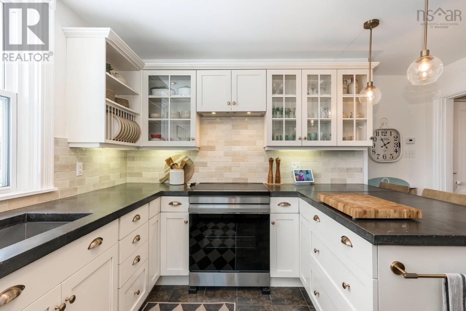 542 King Street, Windsor, Nova Scotia  B0N 2T0 - Photo 18 - 202503810