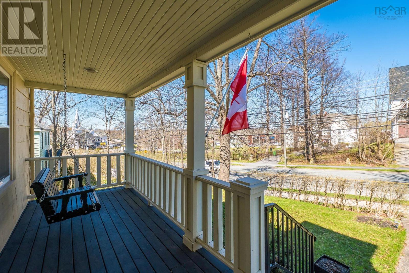 542 King Street, Windsor, Nova Scotia  B0N 2T0 - Photo 2 - 202503810