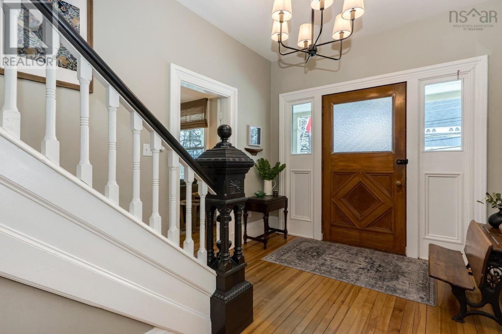 542 King Street, Windsor, Nova Scotia  B0N 2T0 - Photo 4 - 202503810