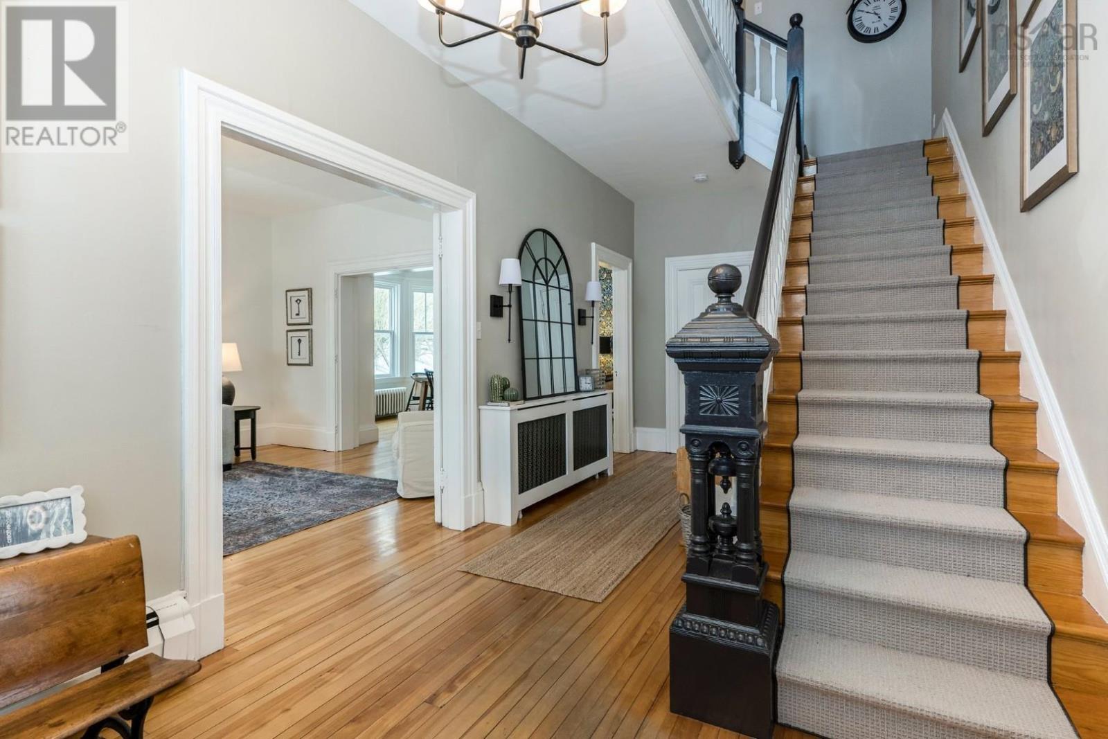 542 King Street, Windsor, Nova Scotia  B0N 2T0 - Photo 6 - 202503810