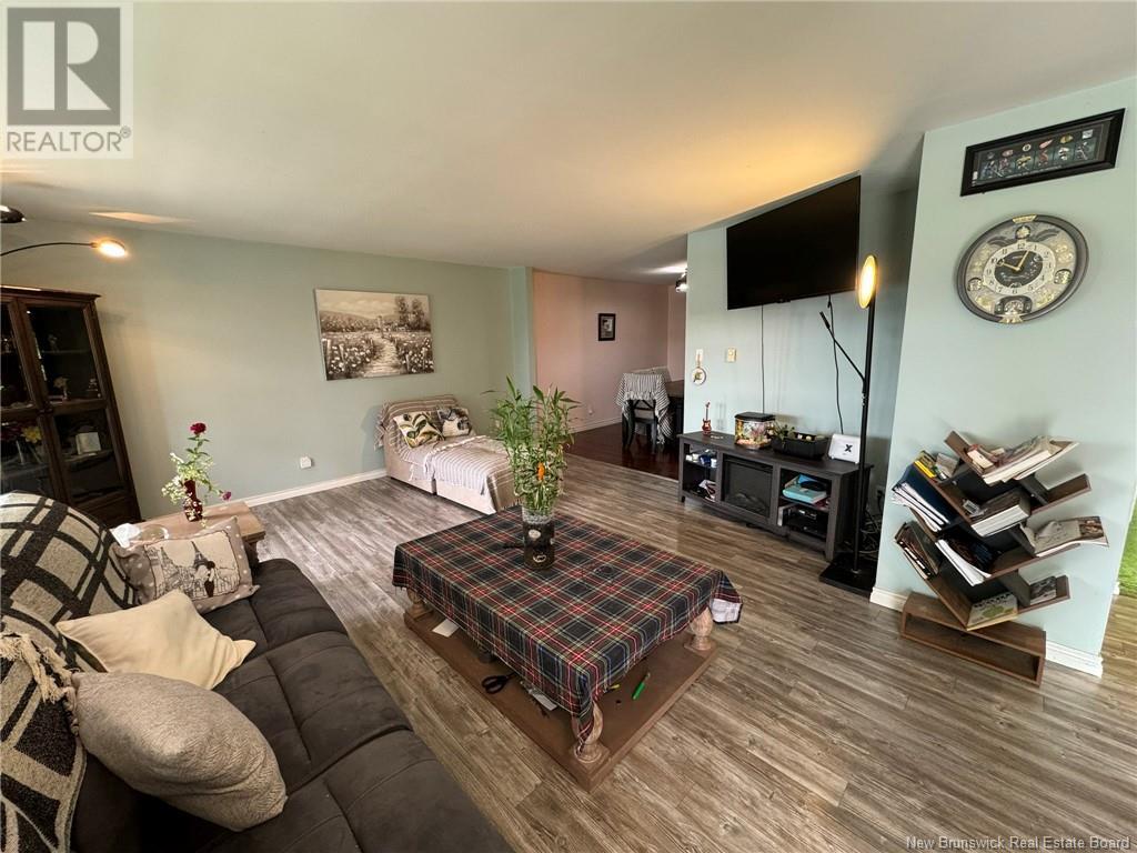 105 Bridge Street, Woodstock, New Brunswick  E7M 5Y7 - Photo 6 - NB113136