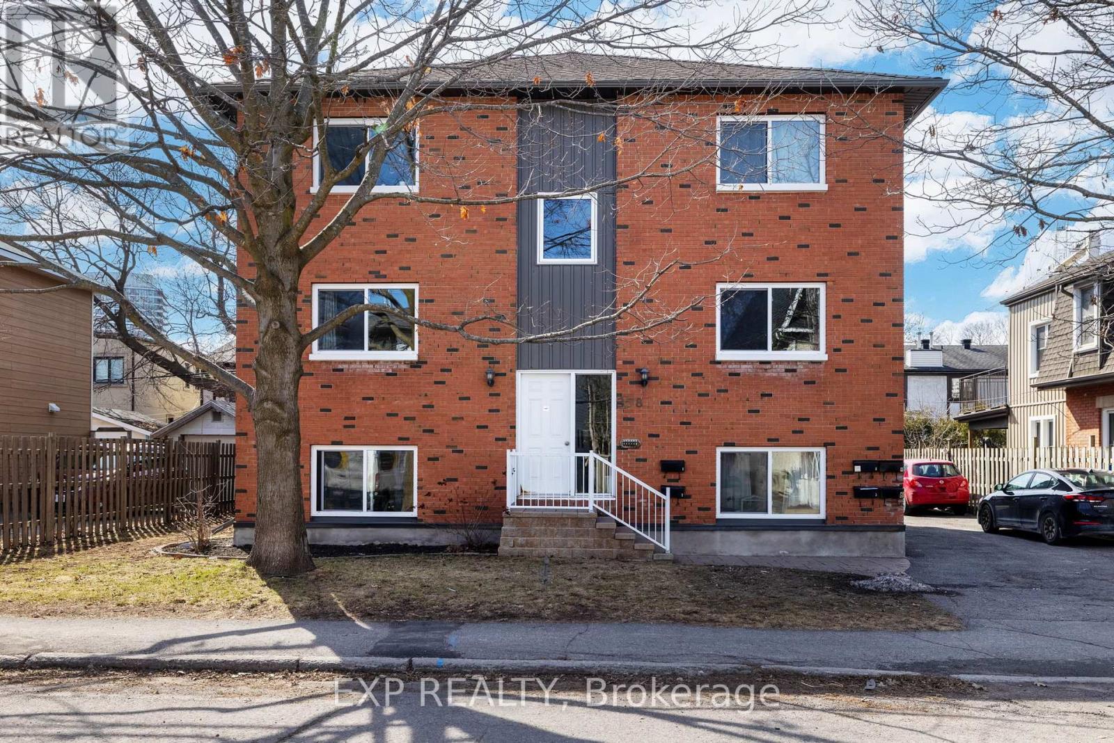 358 Winston Avenue, Ottawa, Ontario  K2A 1Y5 - Photo 2 - X11993253
