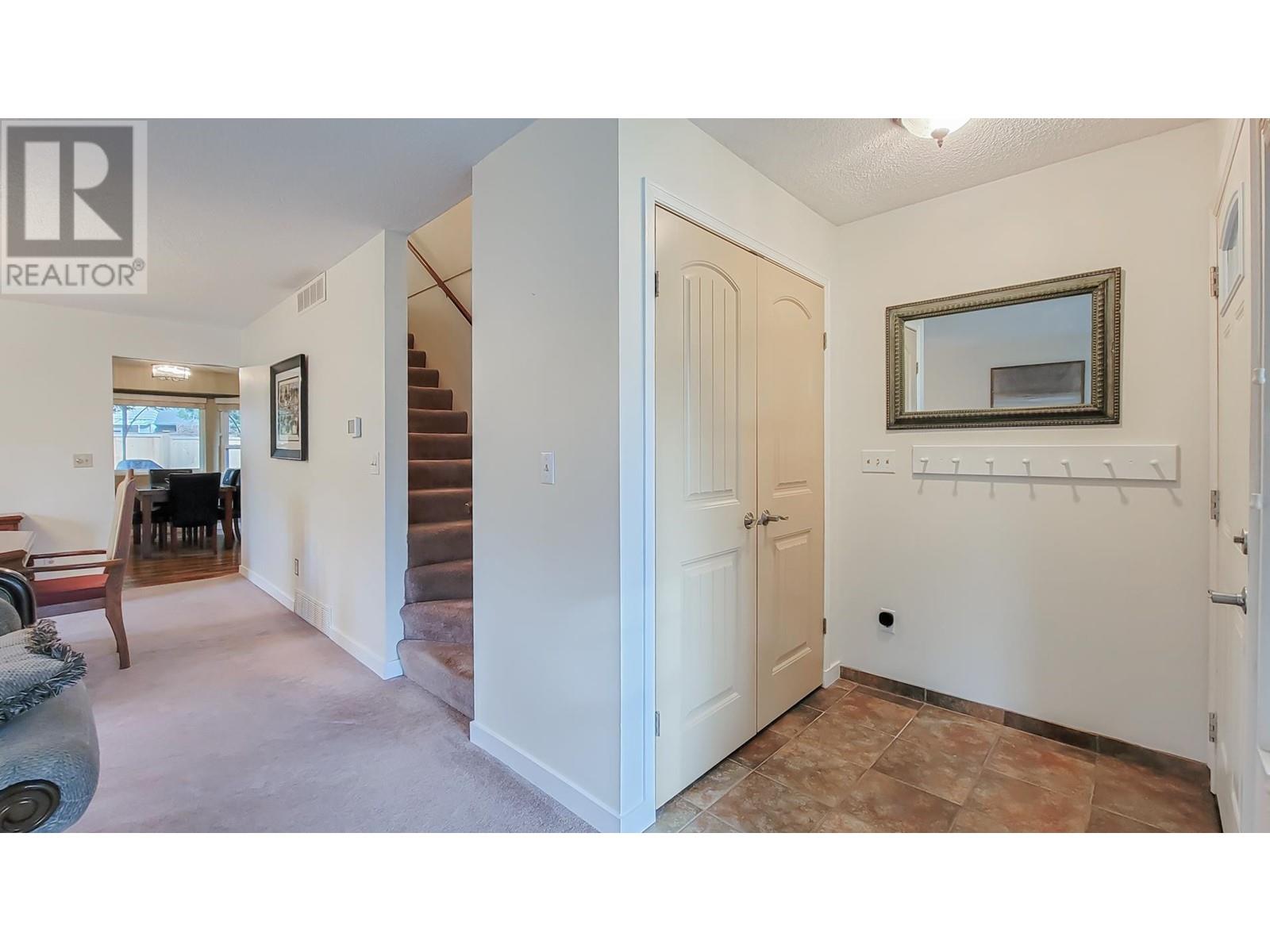 1248 Oxbow Way, Coquitlam, British Columbia  V3E 1M9 - Photo 2 - R2971378
