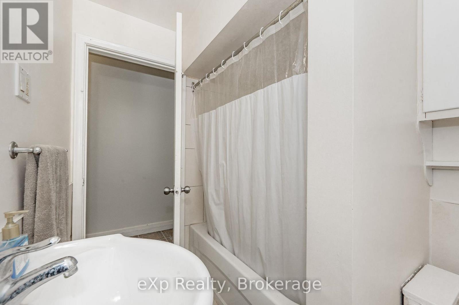 9 Cambridge Street, Guelph, Ontario  N1H 2T8 - Photo 17 - X11993263