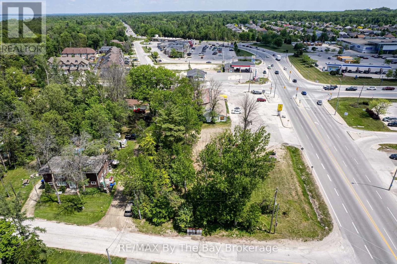 146 45th Street N, Wasaga Beach, Ontario  L9Z 1Z2 - Photo 4 - S11993381