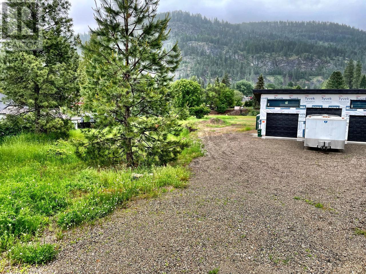 1650 BENNIGER Road, Christina Lake, British Columbia