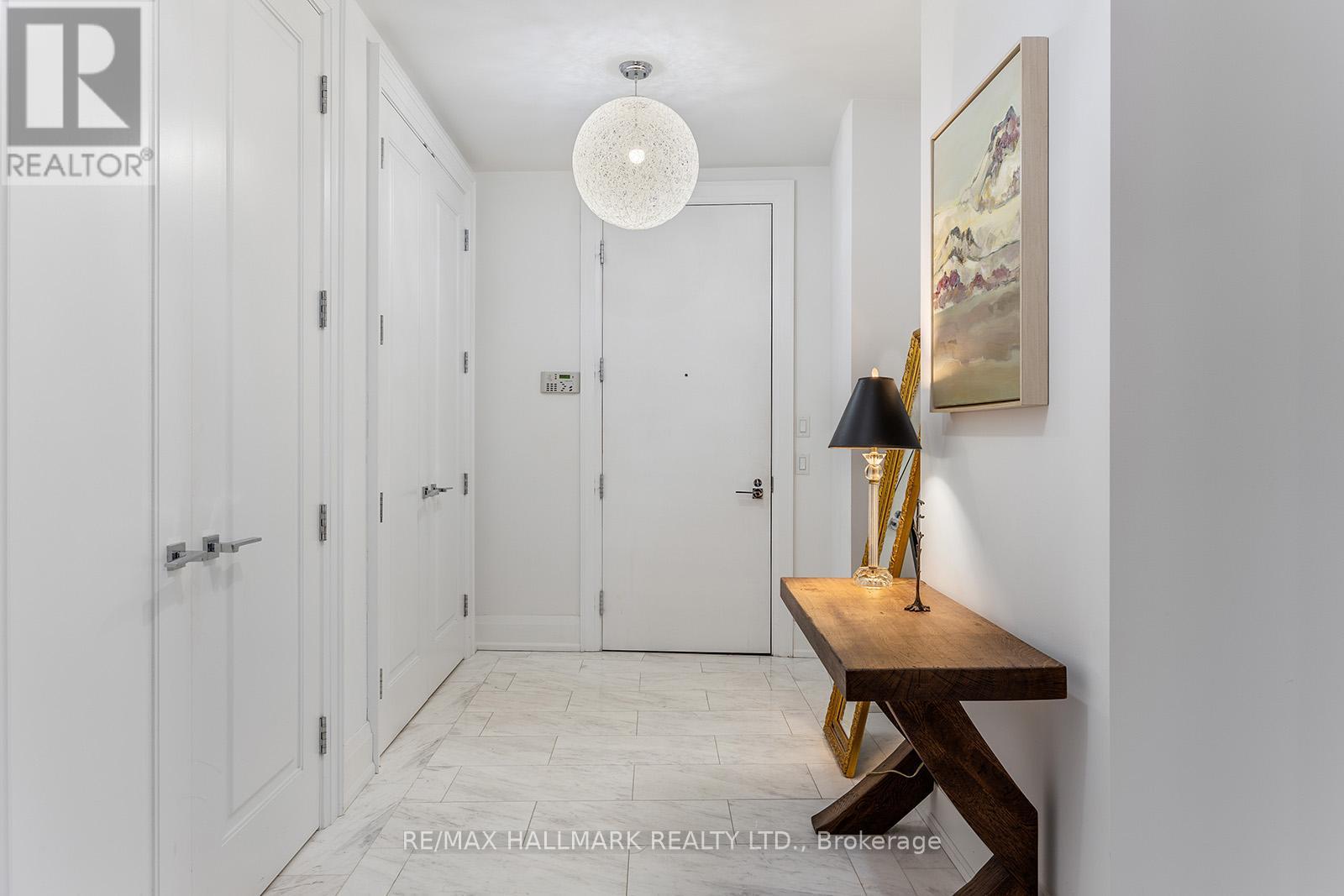 Property at 308 - 88 DAVENPORT ROAD image 4