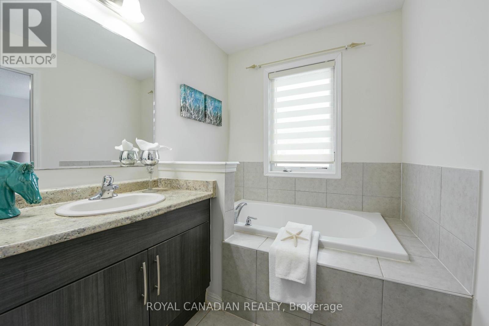 101 Mccleave Crescent, Brampton (Fletcher's West), Ontario  L6Y 4Y9 - Photo 34 - W11993276