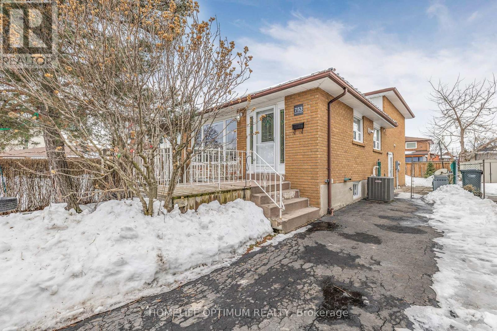 Property at 753 GREENORE ROAD image 1