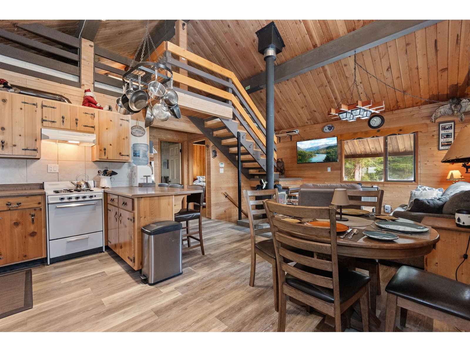 20805 Mt Downing Road, Mission, British Columbia  V0M 1A1 - Photo 5 - R2971672