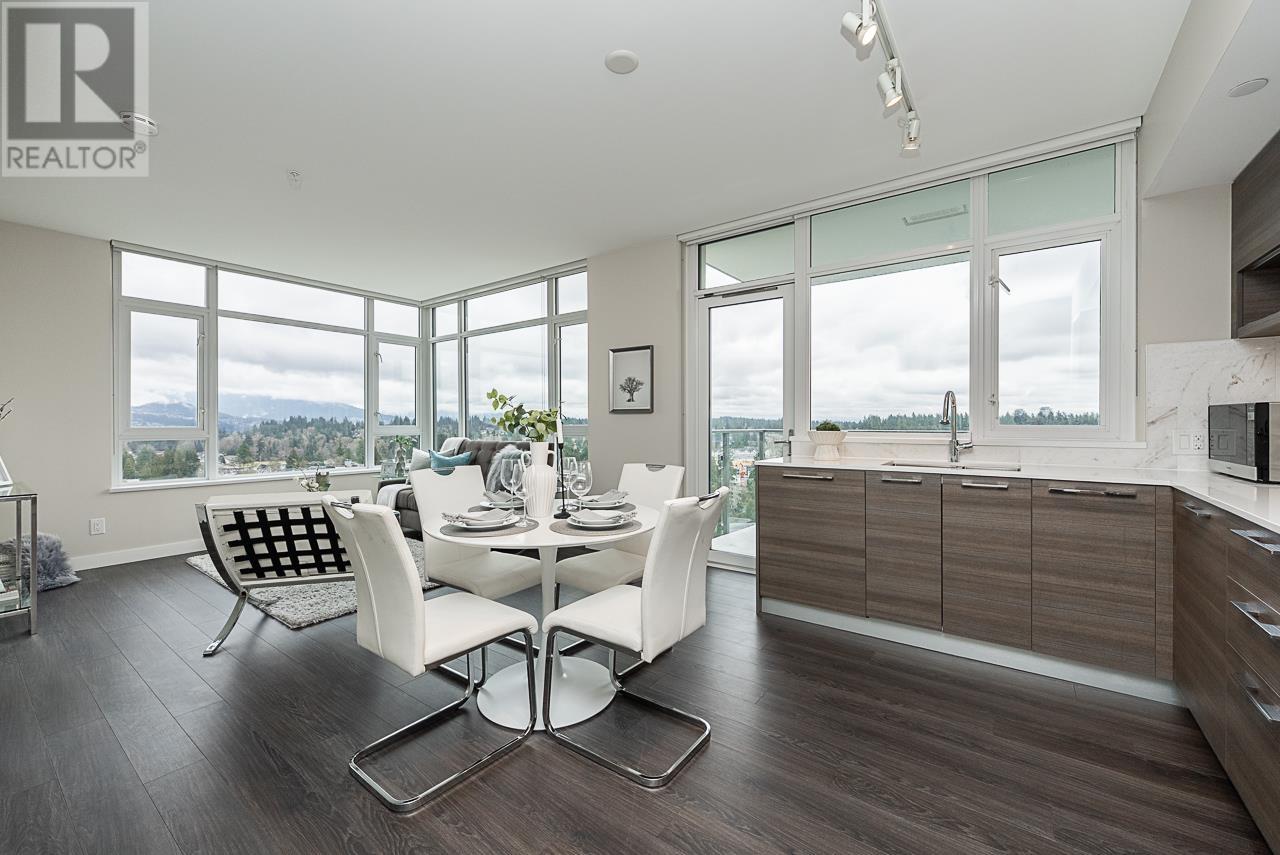 2806 570 Emerson Street, Coquitlam, British Columbia  V3J 0G3 - Photo 2 - R2970193