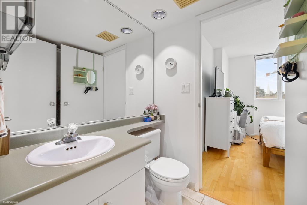 Listing Picture 13 of 20 : 501 288 E 8TH AVENUE, Vancouver / 溫哥華 - 魯藝地產 Yvonne Lu Group - MLS Medallion Club Member