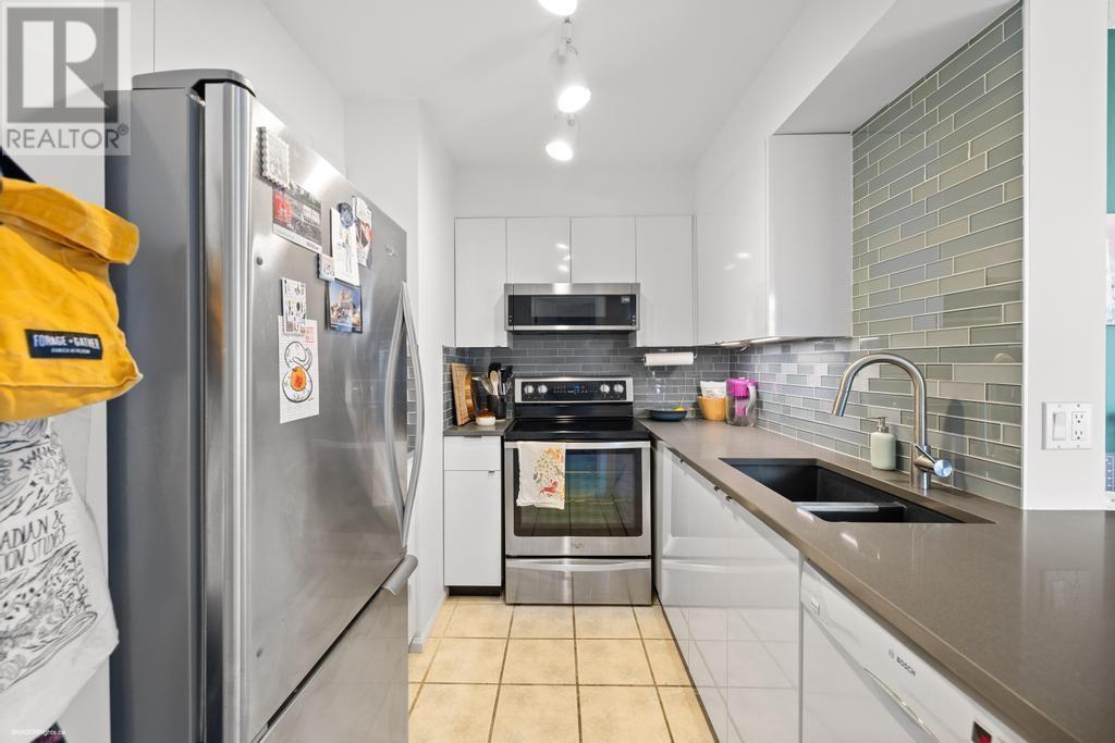 Listing Picture 6 of 20 : 501 288 E 8TH AVENUE, Vancouver / 溫哥華 - 魯藝地產 Yvonne Lu Group - MLS Medallion Club Member