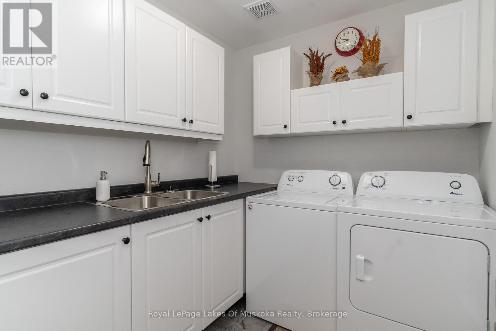 320 Pine Street E, Gravenhurst, Ontario  P1P 1B1 - Photo 23 - X11993224