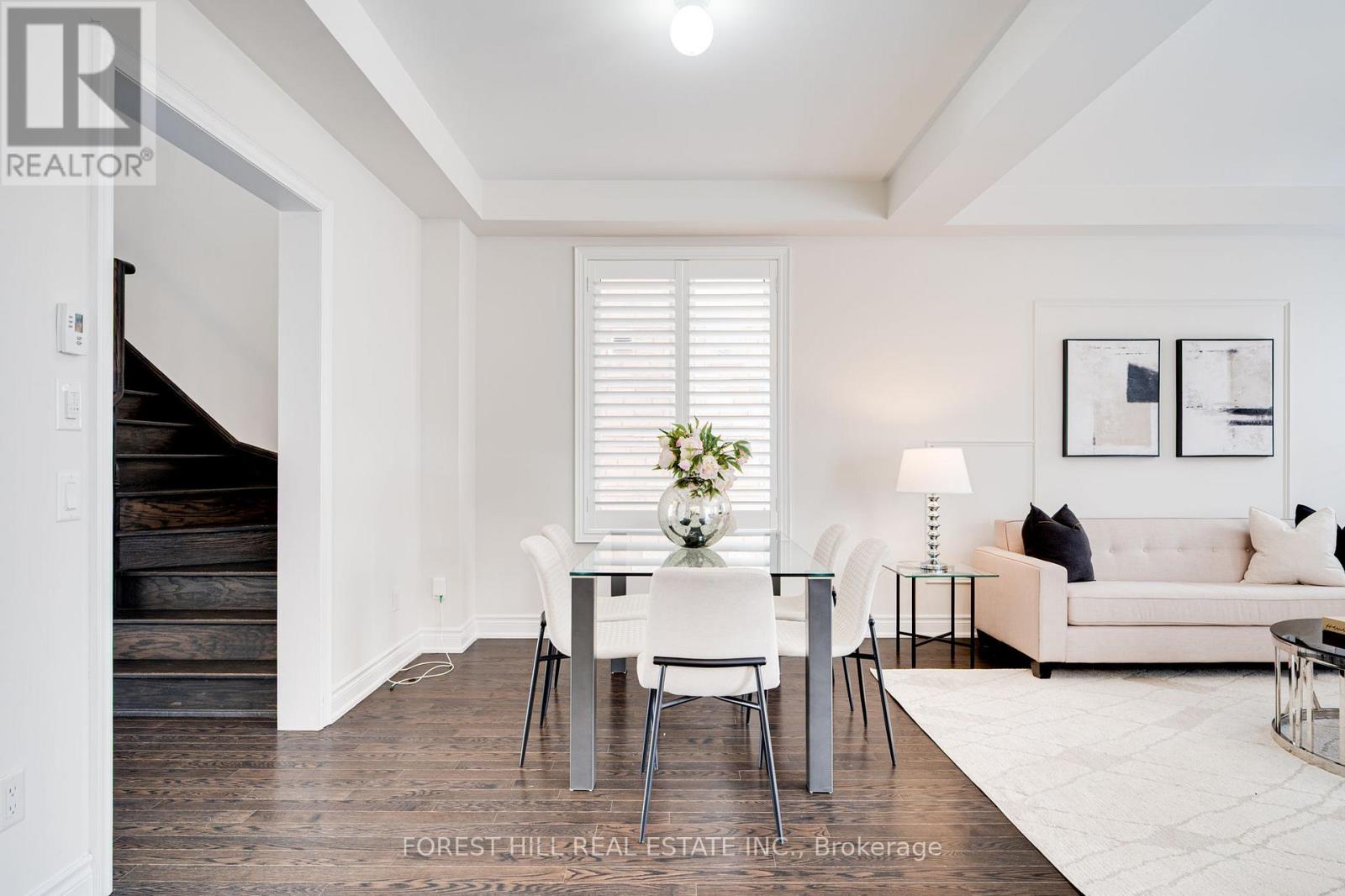 Property at 30 WILLIAM LUCK AVENUE image 4