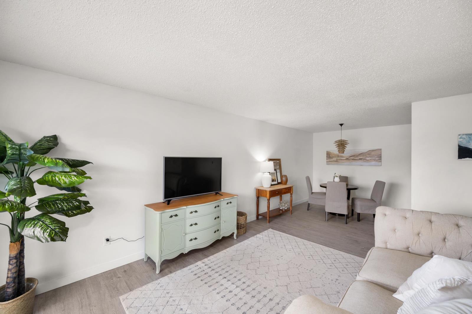 Property at 322 45598 MCINTOSH DRIVE image 2