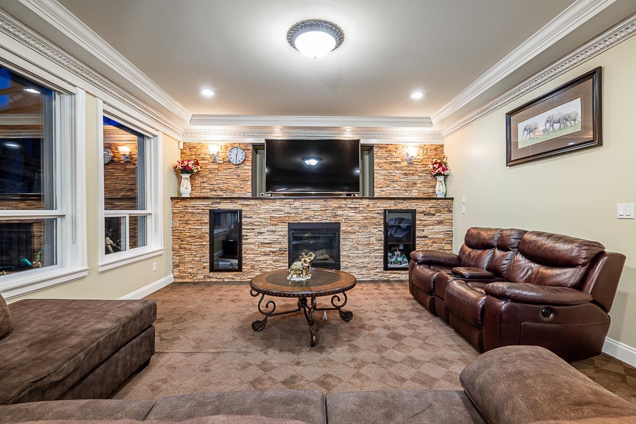 Property at 7333 148 STREET image 4