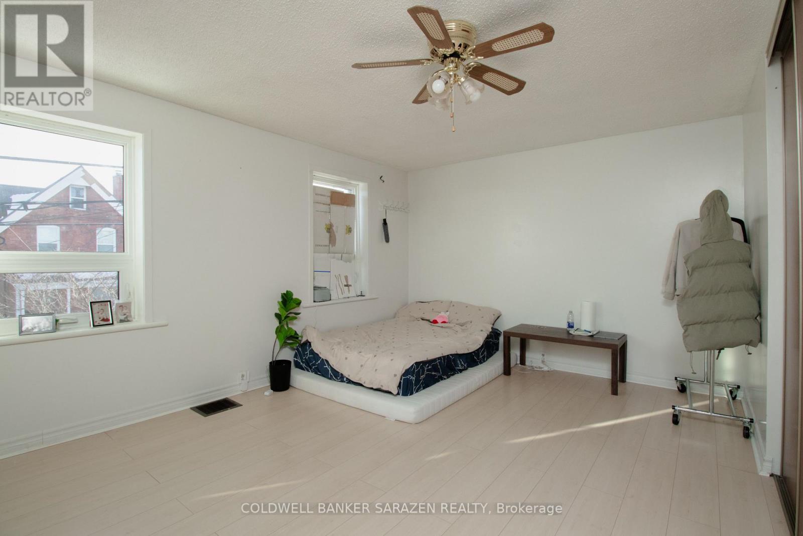 Property at 126 LEBRETON STREET N image 4