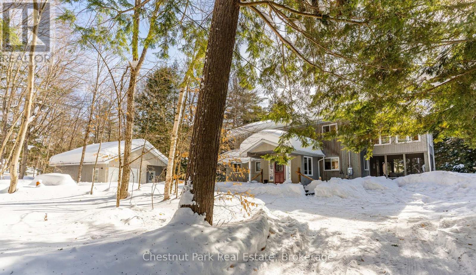 1023 Stonegate Court, Dysart Et Al, Ontario  K0M 1S0 - Photo 2 - X11993502