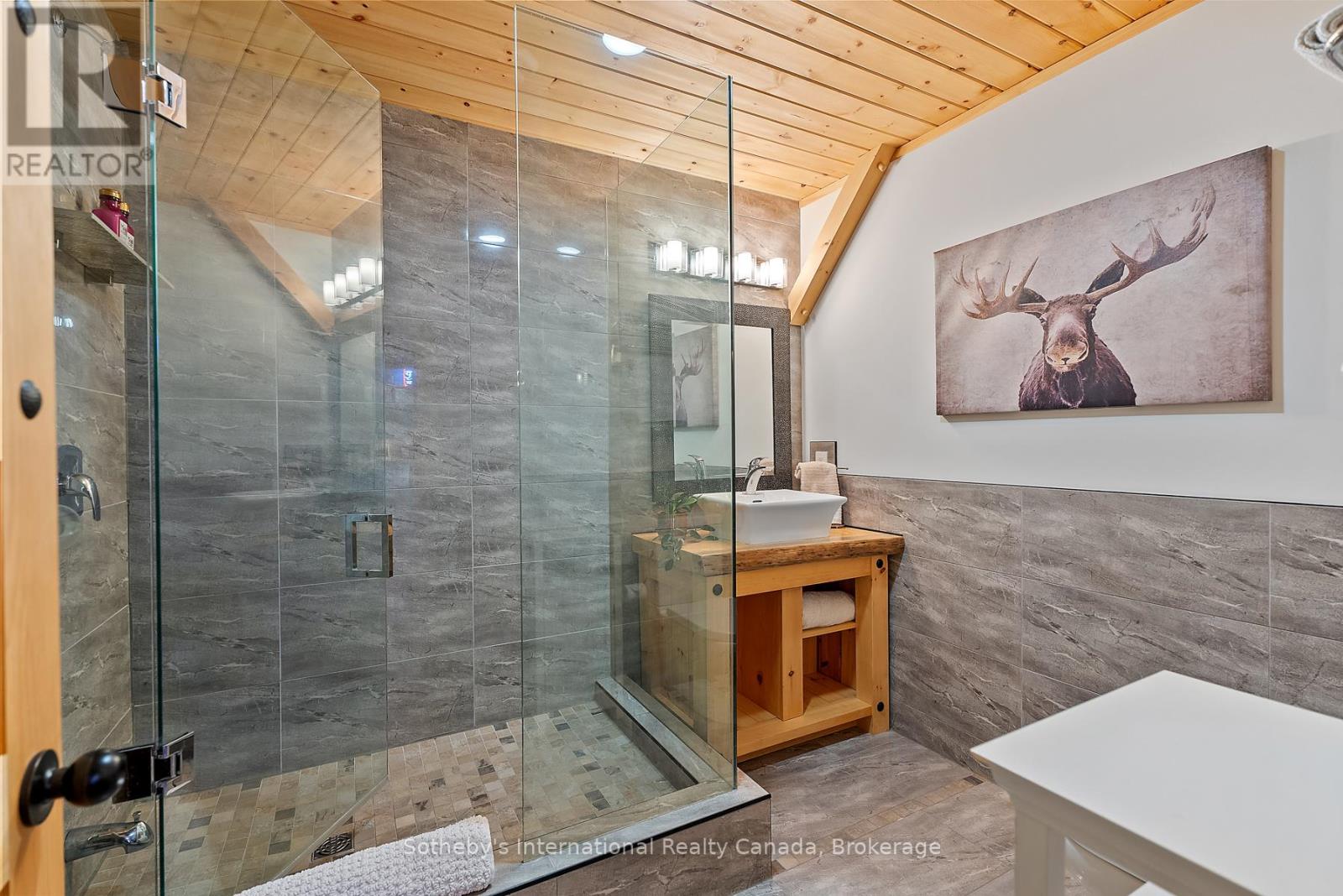 1075 Elmhurst Lane, Dysart Et Al, Ontario  K0M 1S0 - Photo 36 - X11993509