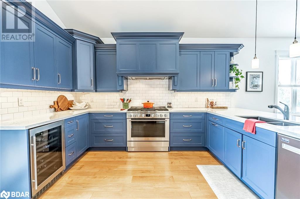 134 Stanley Street, Collingwood, Ontario  L9Y 0G3 - Photo 3 - 40701385