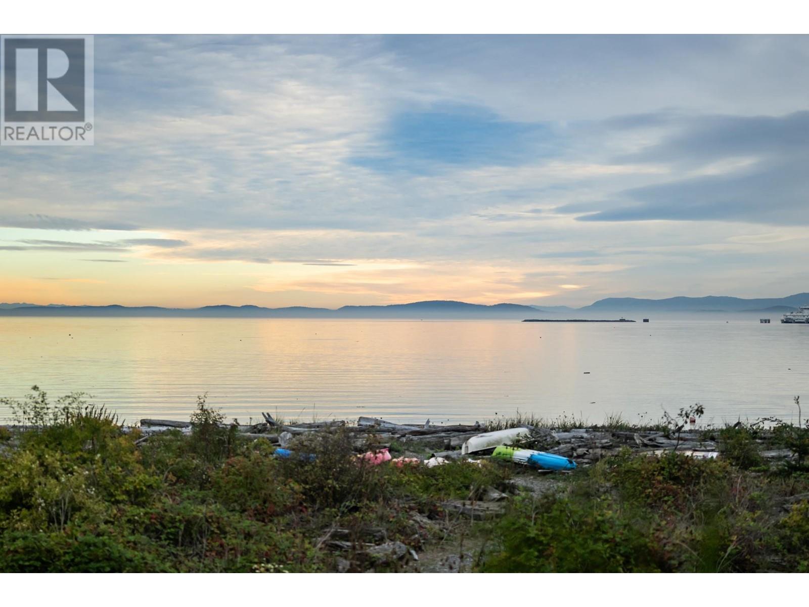 103 1120 Tsatsu Shores Drive, Tsawwassen, British Columbia  V4M 4G3 - Photo 2 - R2964179
