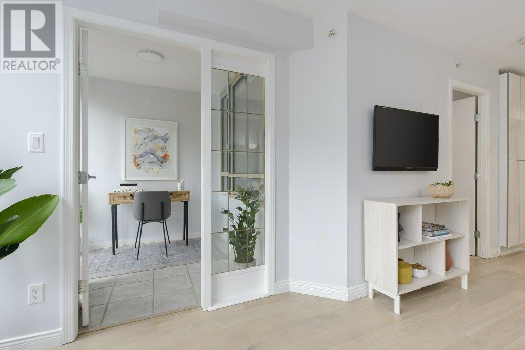 Listing Picture 14 of 37 : 1107 822 HOMER STREET, Vancouver / 溫哥華 - 魯藝地產 Yvonne Lu Group - MLS Medallion Club Member