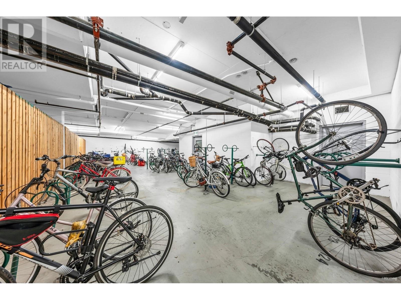 Listing Picture 33 of 37 : 1107 822 HOMER STREET, Vancouver / 溫哥華 - 魯藝地產 Yvonne Lu Group - MLS Medallion Club Member