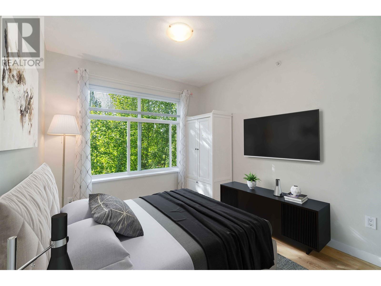 Listing Picture 16 of 27 : 41 6965 HASTINGS STREET, Burnaby / 本拿比 - 魯藝地產 Yvonne Lu Group - MLS Medallion Club Member