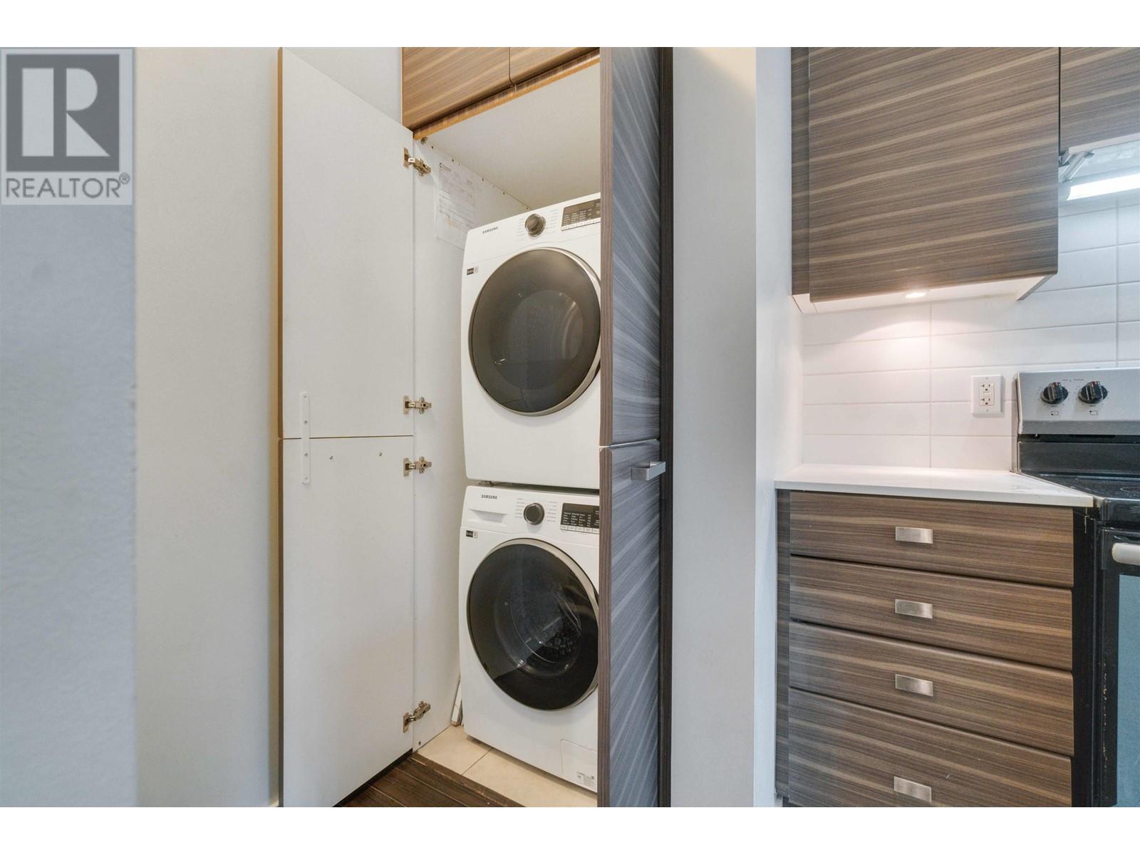 Listing Picture 27 of 27 : 41 6965 HASTINGS STREET, Burnaby / 本拿比 - 魯藝地產 Yvonne Lu Group - MLS Medallion Club Member