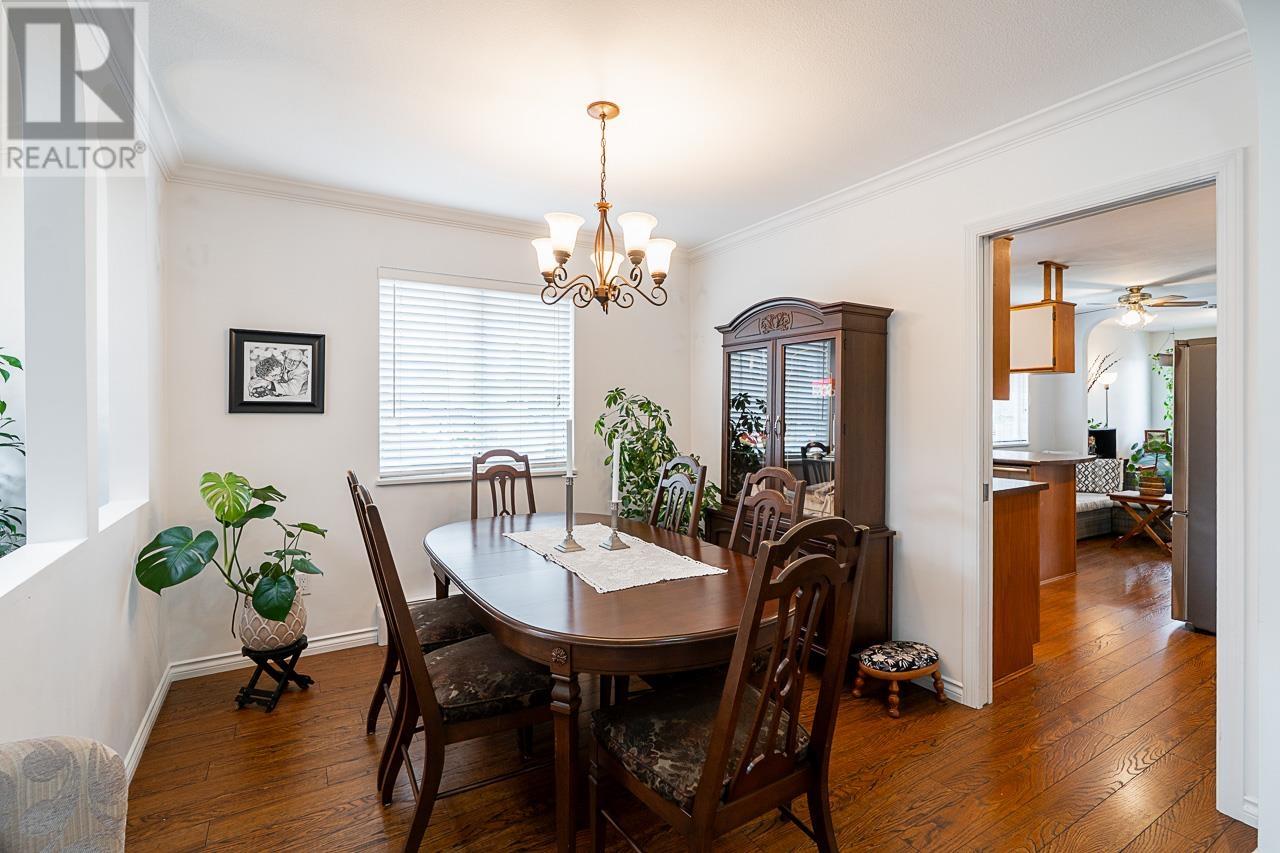 6075 Burns Street, Burnaby, British Columbia  V5H 1X3 - Photo 10 - R2971714