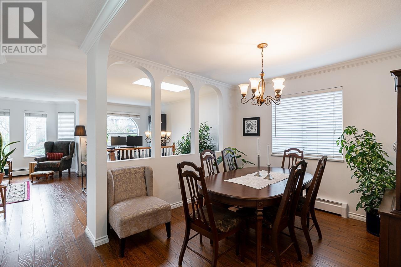 6075 Burns Street, Burnaby, British Columbia  V5H 1X3 - Photo 11 - R2971714