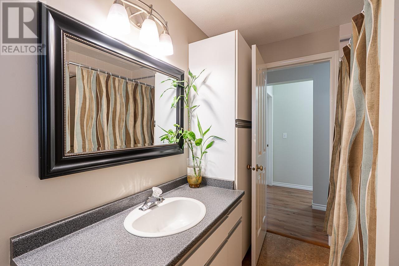 6075 Burns Street, Burnaby, British Columbia  V5H 1X3 - Photo 34 - R2971714