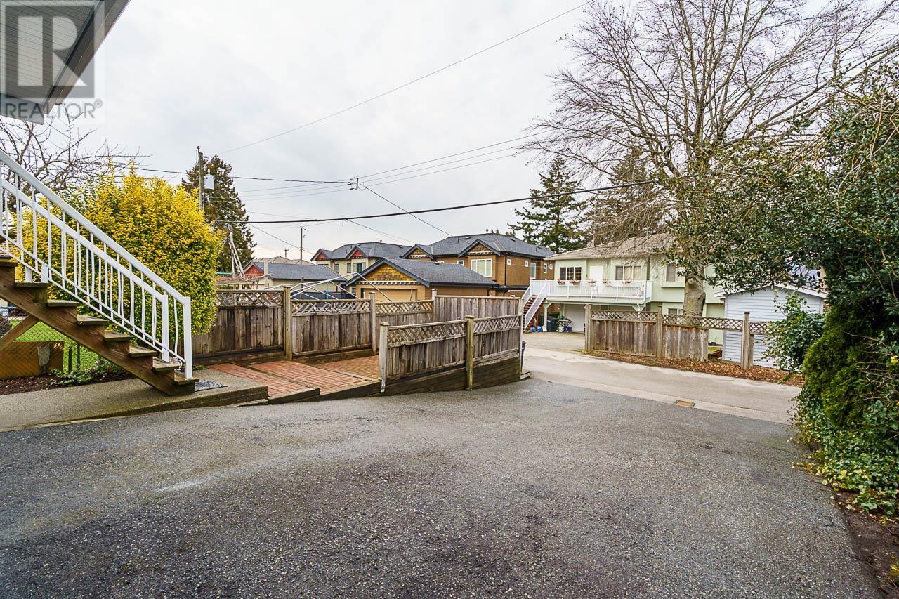 6075 Burns Street, Burnaby, British Columbia  V5H 1X3 - Photo 35 - R2971714