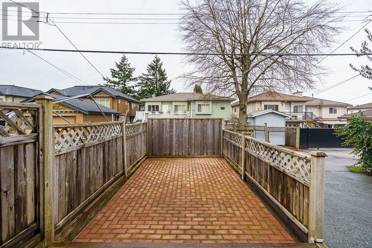 6075 Burns Street, Burnaby, British Columbia  V5H 1X3 - Photo 36 - R2971714