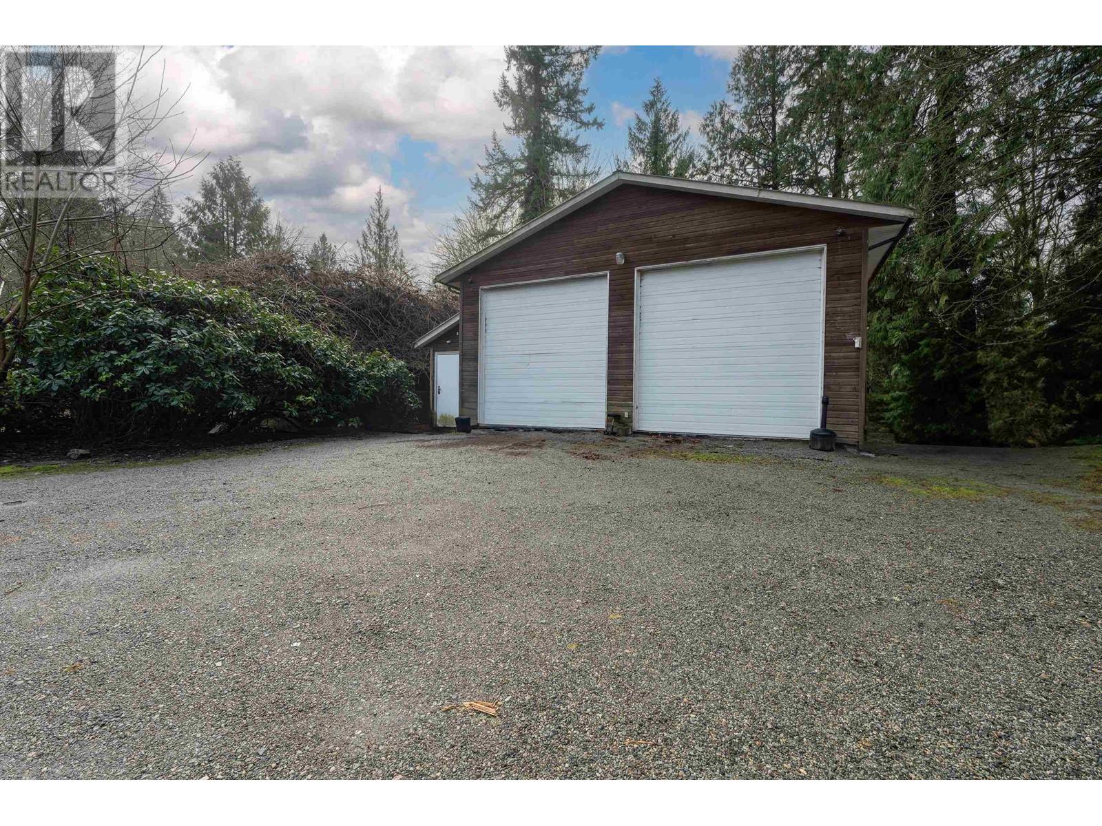 Property at 24640 110 AVENUE image 2
