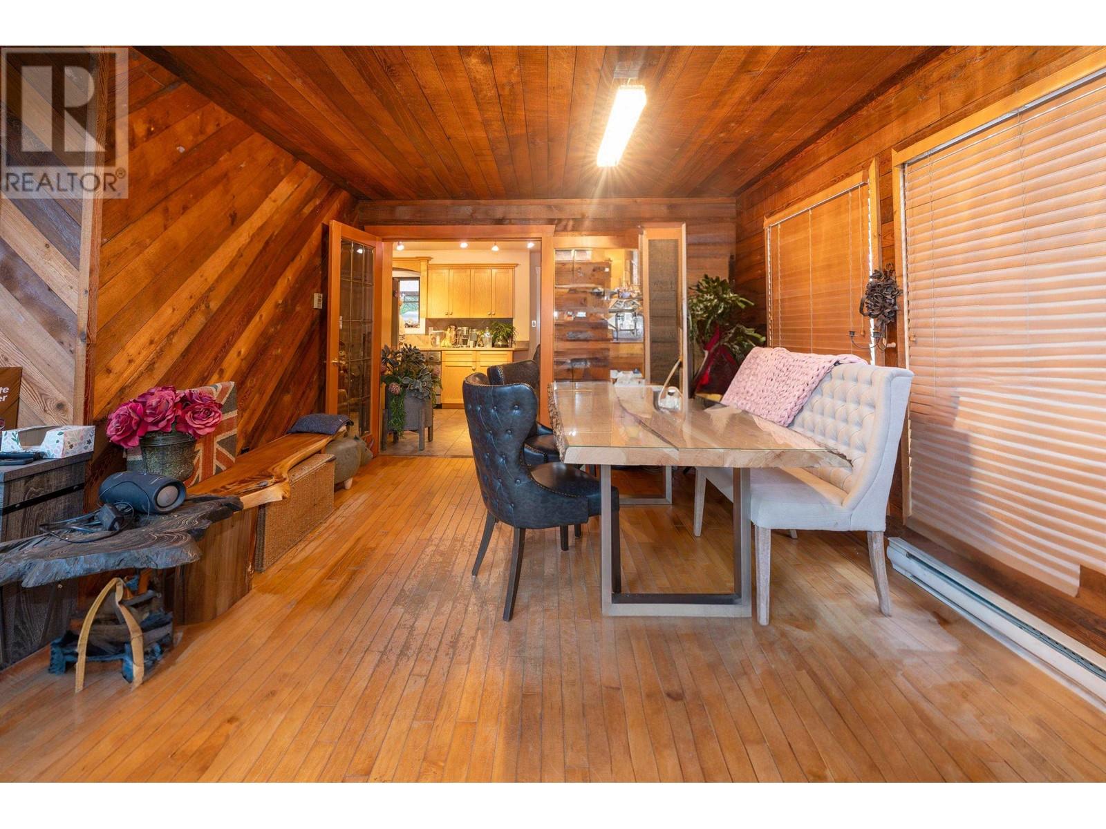 24640 110 Avenue, Maple Ridge, British Columbia  V2W 1G7 - Photo 9 - R2971724
