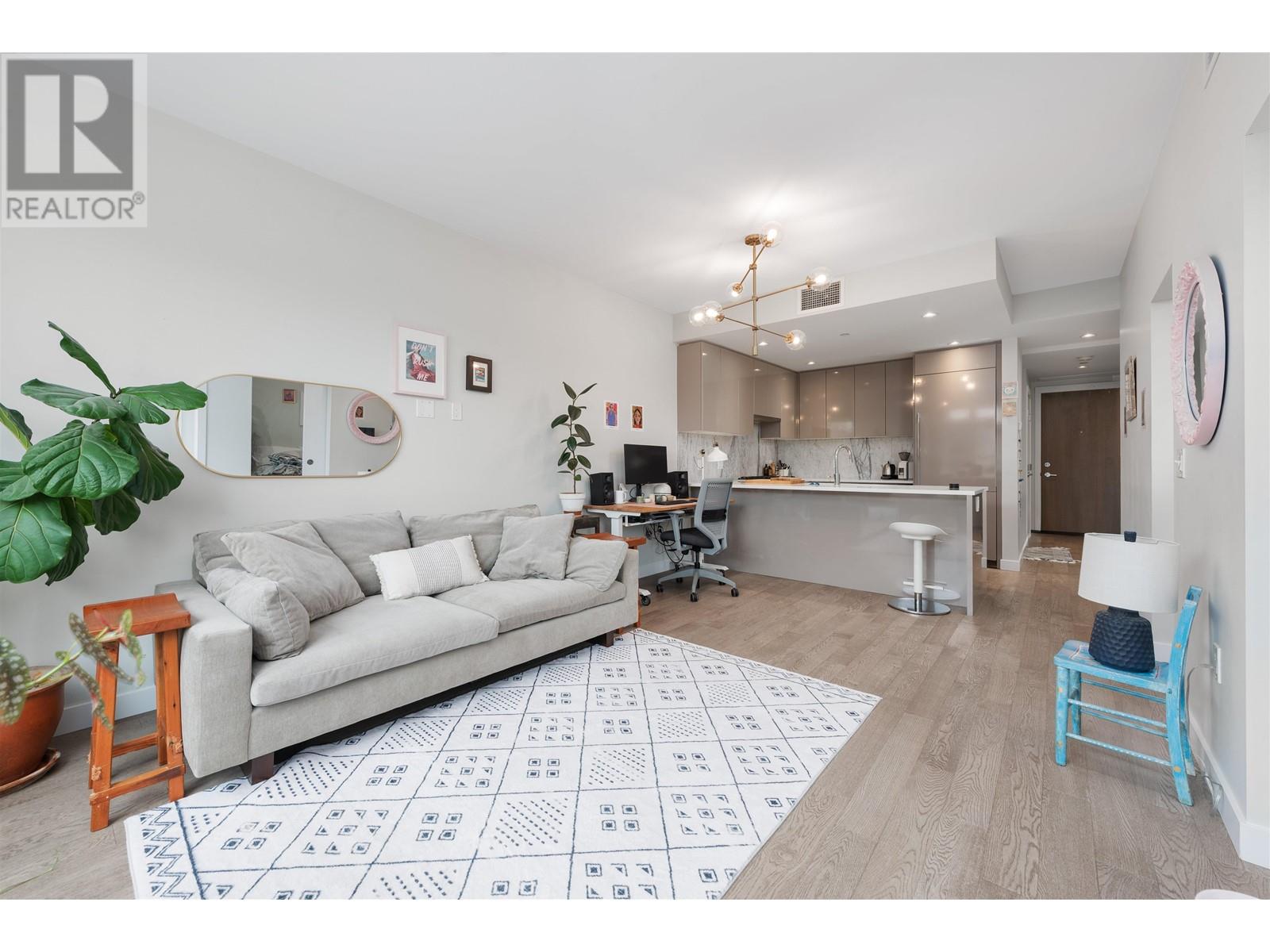 Listing Picture 4 of 14 : 202 4080 YUKON STREET, Vancouver / 溫哥華 - 魯藝地產 Yvonne Lu Group - MLS Medallion Club Member