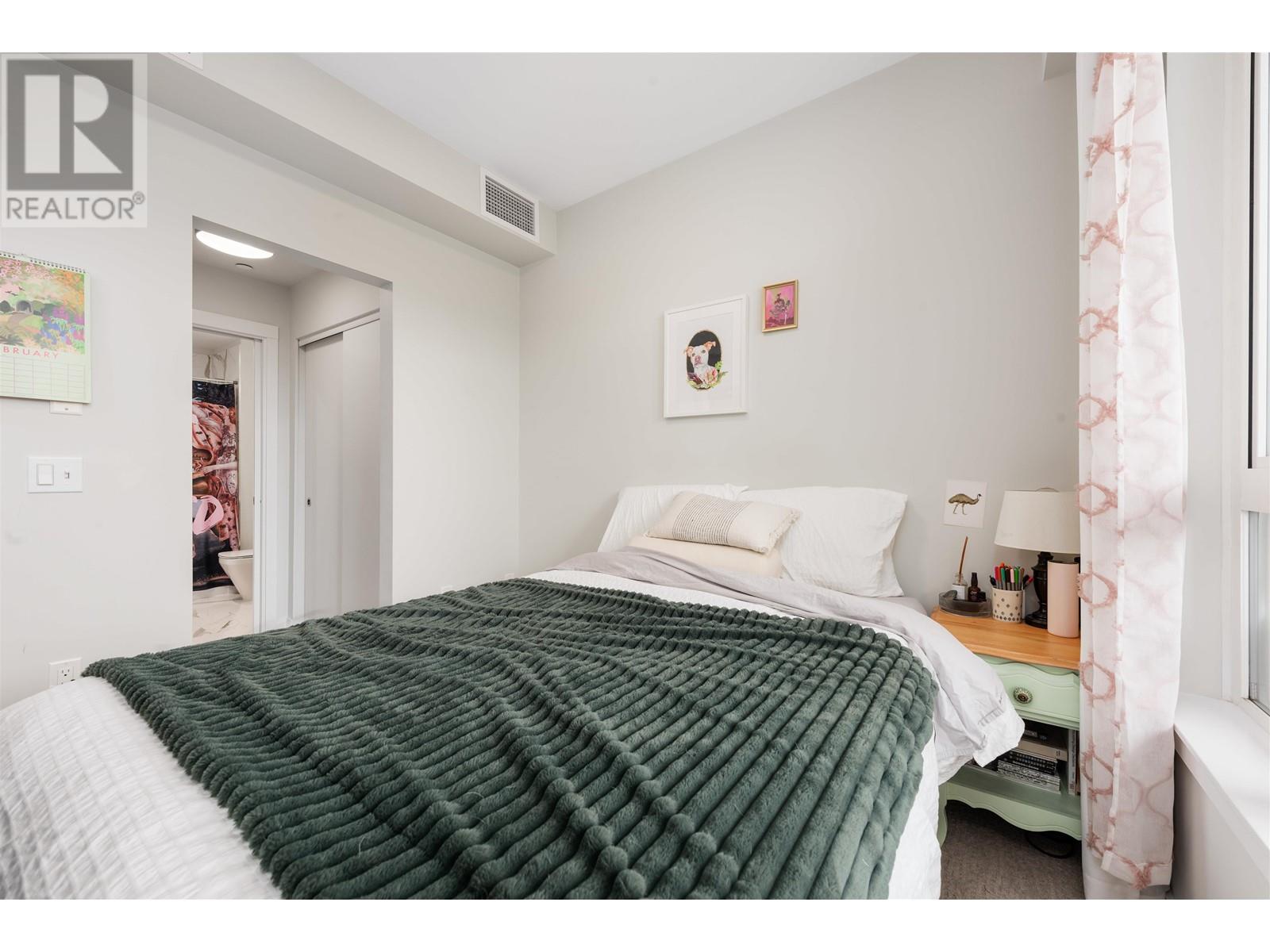 Listing Picture 7 of 14 : 202 4080 YUKON STREET, Vancouver / 溫哥華 - 魯藝地產 Yvonne Lu Group - MLS Medallion Club Member