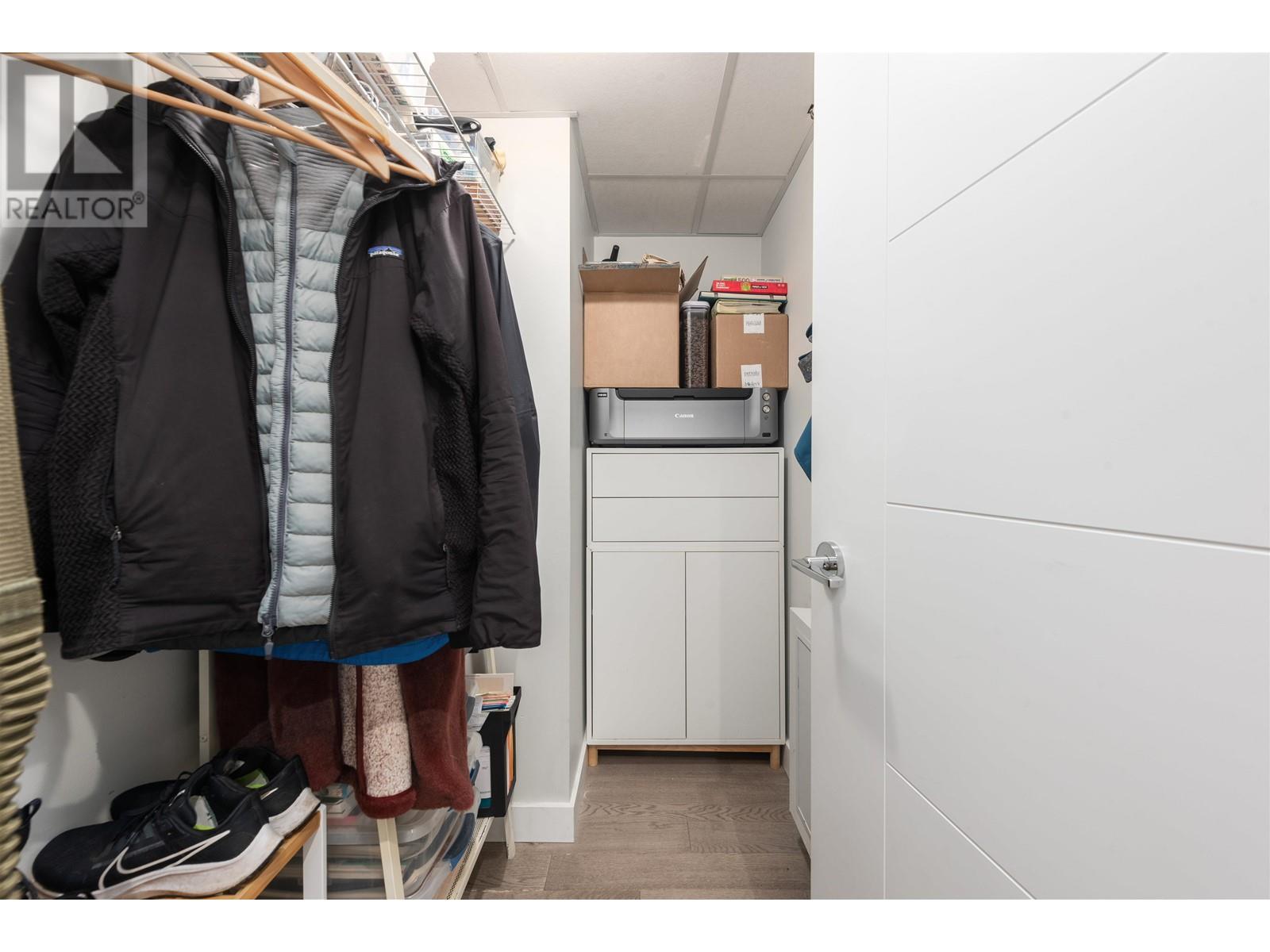 Listing Picture 10 of 14 : 202 4080 YUKON STREET, Vancouver / 溫哥華 - 魯藝地產 Yvonne Lu Group - MLS Medallion Club Member