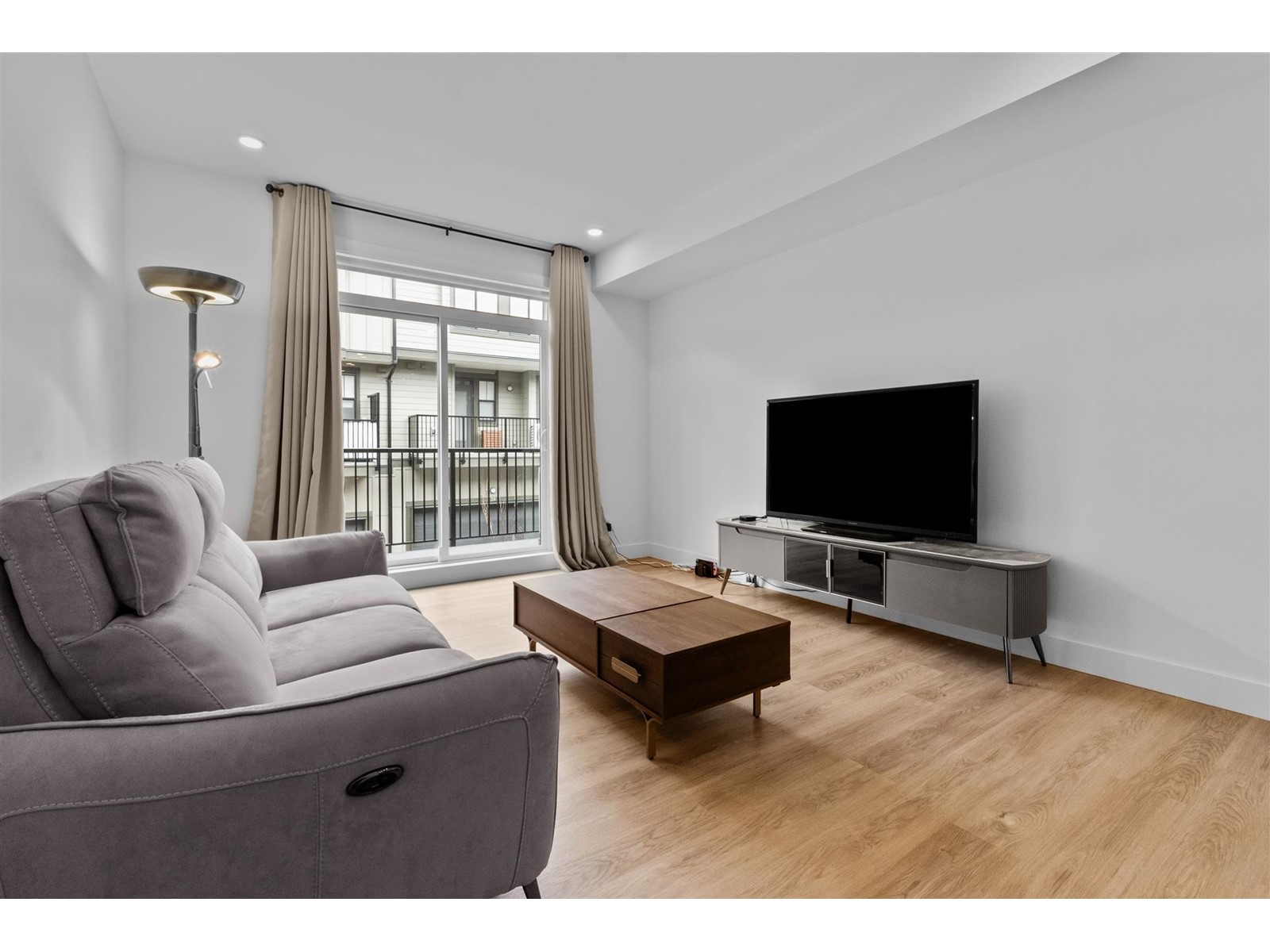 31 2350 165 Street, Surrey, British Columbia  V3Z 1J9 - Photo 3 - R2971770