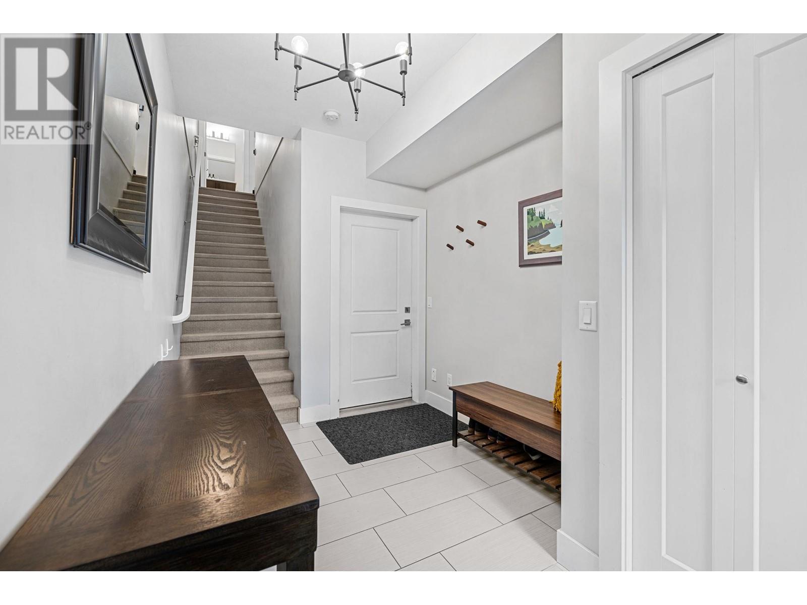 Property at 1450 Union Road Unit# 9 image 2